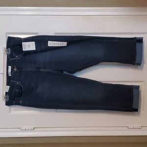 Levi Signature mid-rise capri jeans